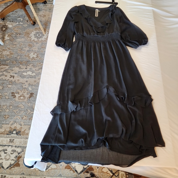 Julian Taylor Black Ruffle Dress - Picture 1 of 6